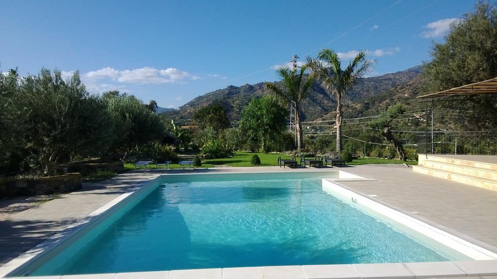 Taormina Villa Ibiscus Alcantara Gaggi Zimmer foto