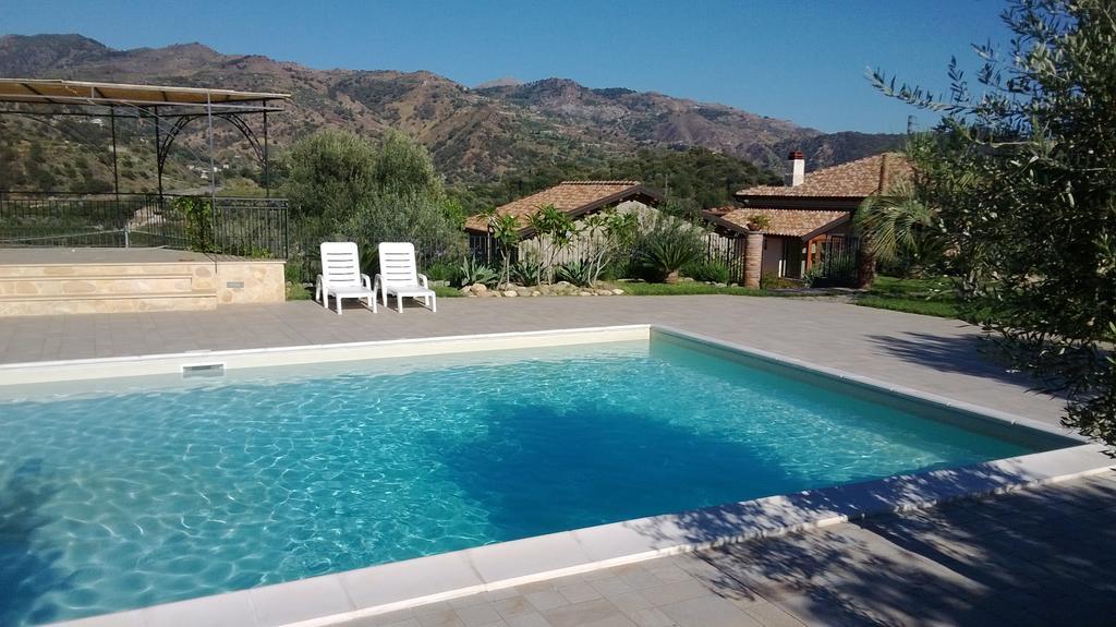 Taormina Villa Ibiscus Alcantara Gaggi Zimmer foto